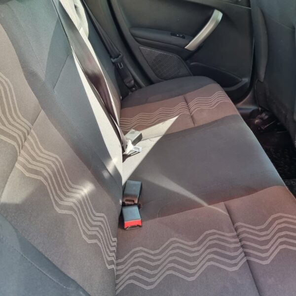 Peugeot 2008 1.6 Allure - Imagen 9
