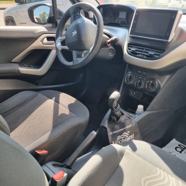Peugeot 2008 1.6 Allure - Imagen 8