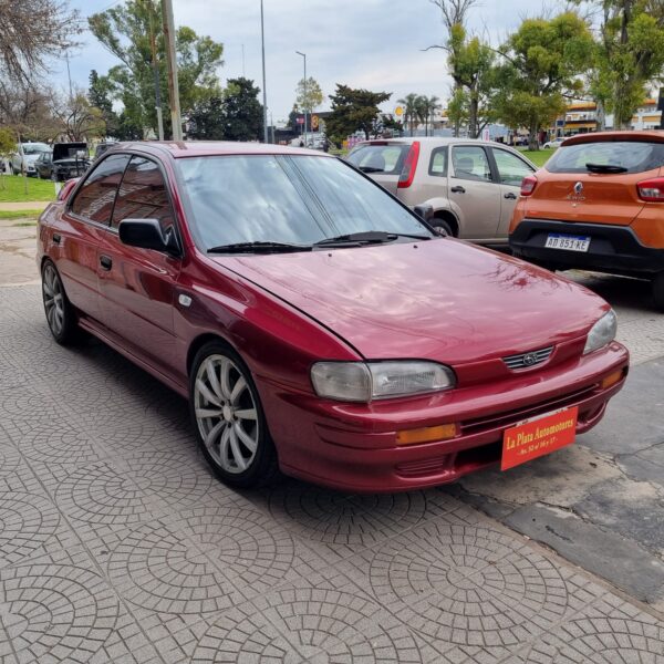 Subaru Impreza 1.8 Gl Awd, Traccion integral - Imagen 3