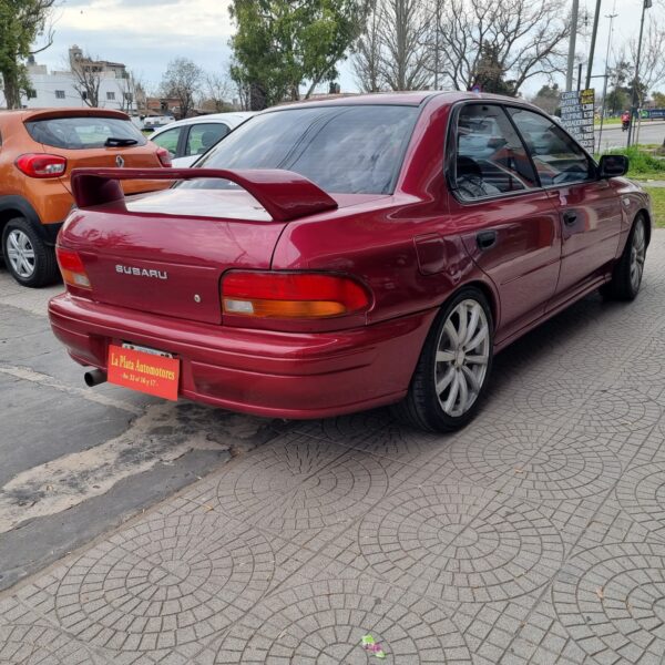 Subaru Impreza 1.8 Gl Awd, Traccion integral - Imagen 4