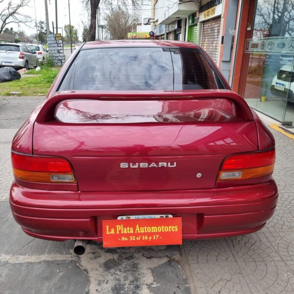 Subaru Impreza 1.8 Gl Awd, Traccion integral - Imagen 6