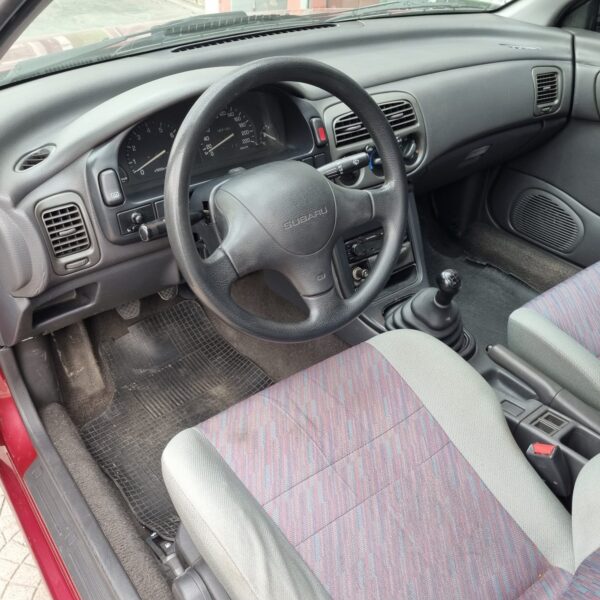 Subaru Impreza 1.8 Gl Awd, Traccion integral - Imagen 7