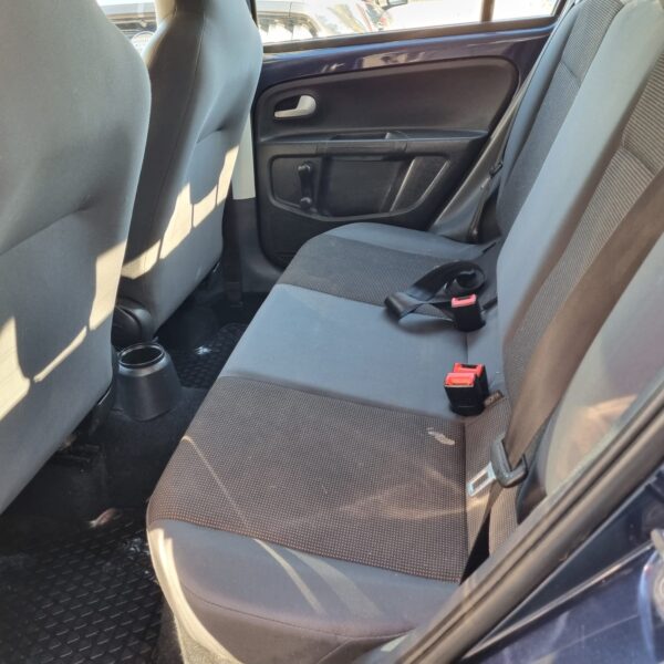Volkswagen Up! 1.0 High 5 puertas - Imagen 8